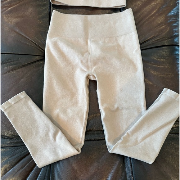 ✨EVERLANE Knit Ribbed Performance Legging & Sports Bra Set - Picture 5 of 13